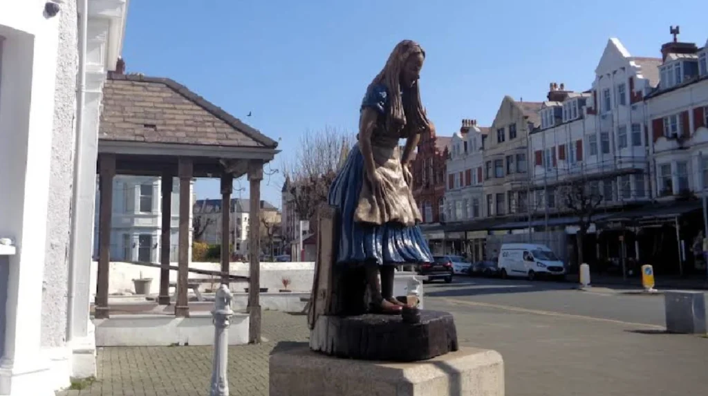 Why Is Llandudno Considered The Queen Of The Welsh Resorts
