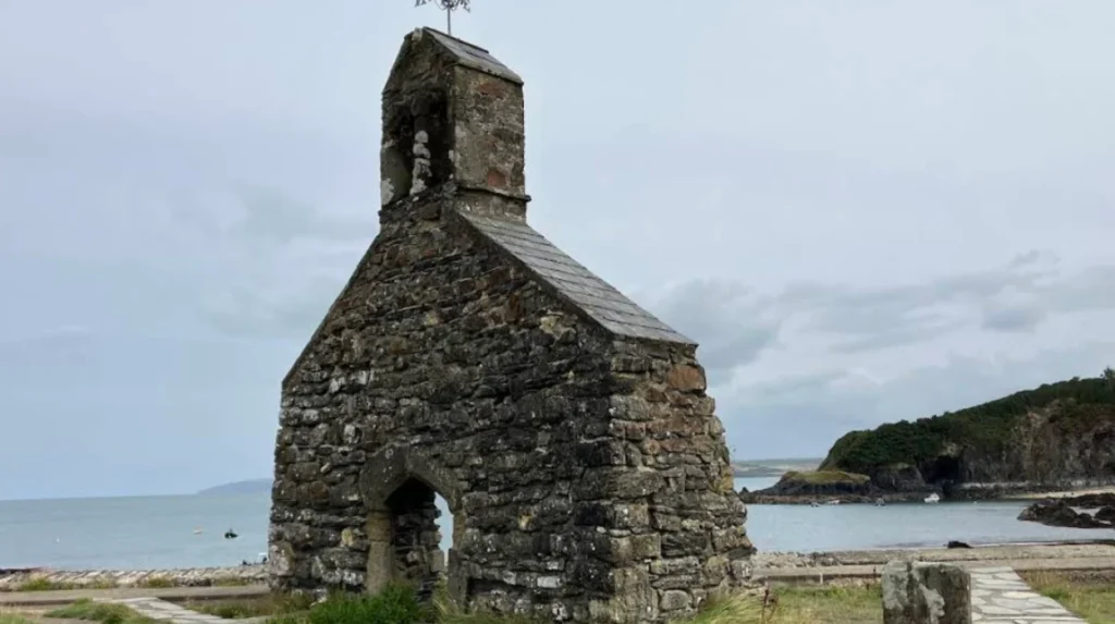 Why is Dinas Cross Pembrokeshire Wales the Ultimate Coastal Destination