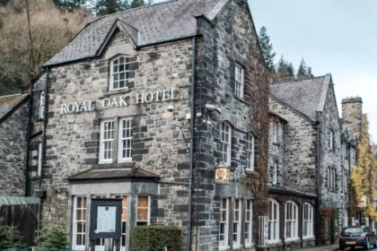Why is the Royal Oak Hotel Betws y Coed North Wales the Authoritative Gateway to Eryri National Park