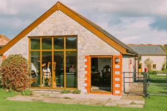 What Are the Components of Wedding Packages South Wales Venues Offer?