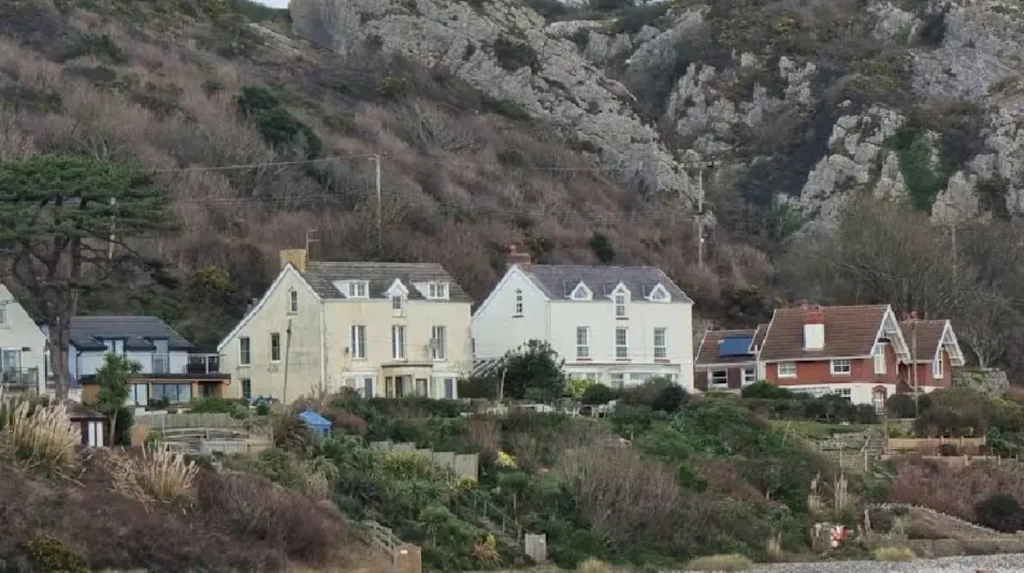 What Is the Weather Gower Peninsula Wales Expects Year Round