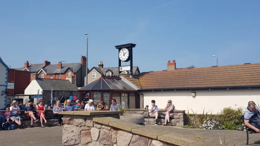 What Is the Weather in Rhos on Sea North Wales Year-Round