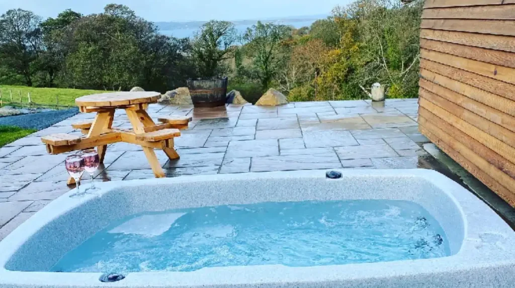 What is glamping in Wales?