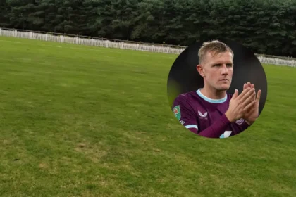 Wrexham beat Sheffield United to sign Joe Worrall from Burnley