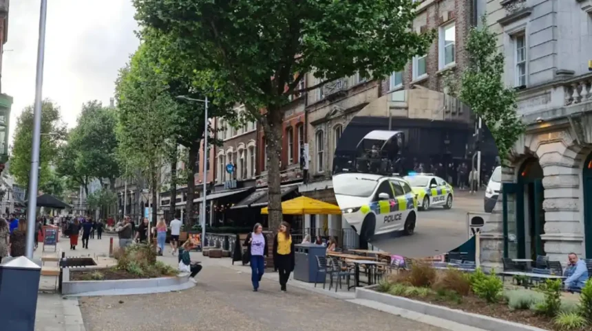 Police chase scene closes Swansea city centre 2026