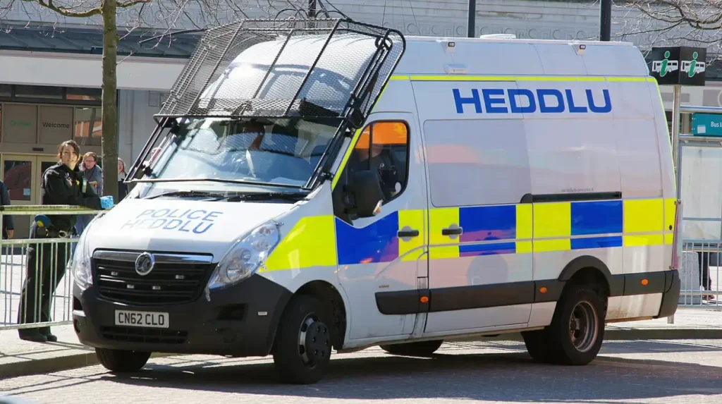 How Can You Start and Advance South Wales Police Careers