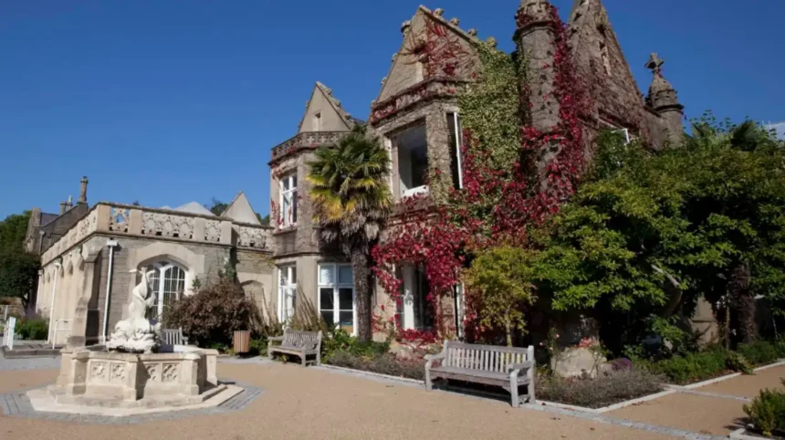 What Are the Career and Job Opportunities at Swansea University Wales