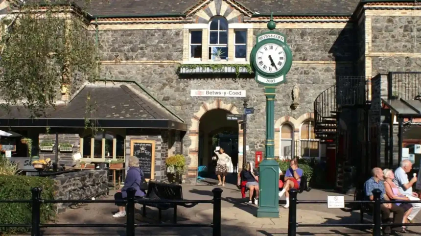 What is the Quay Hotel Deganwy Wales and Where is it Located