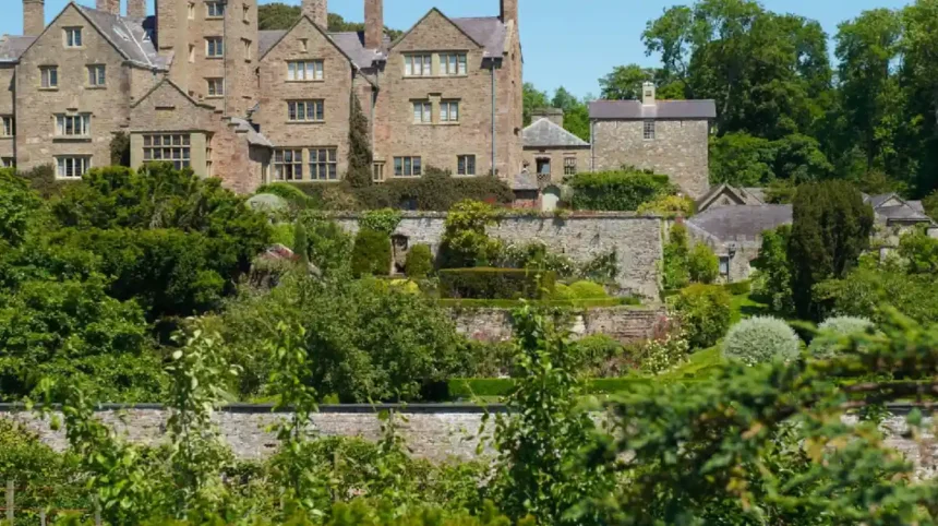 What makes Bodysgallen Hall Hotel North Wales unique