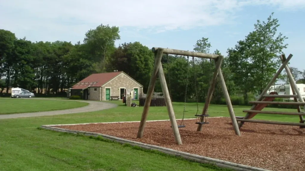 How to Find the Best UK Campsites North Wales Offers? 