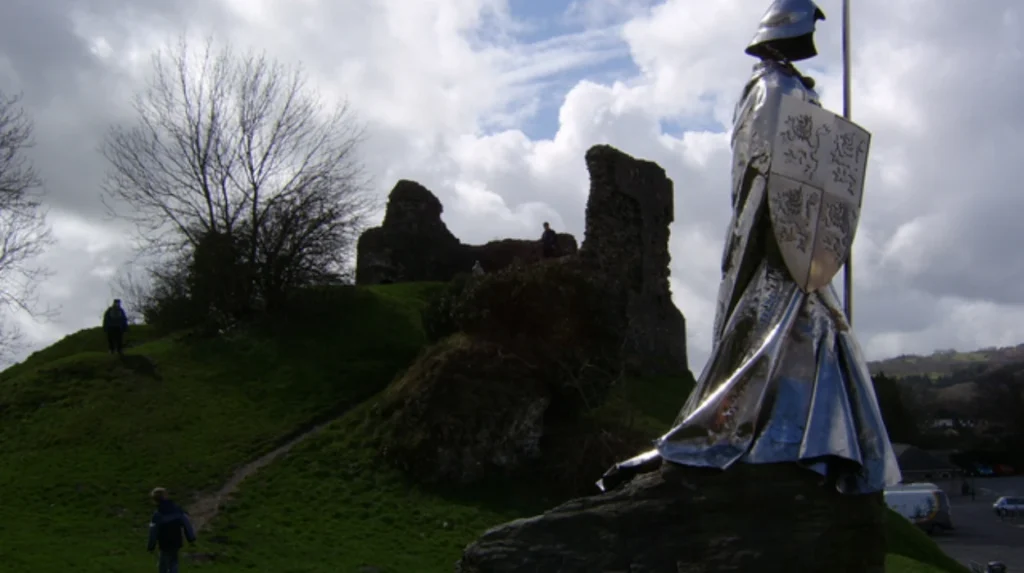 What are the defining historical characteristics of castles in south wales?