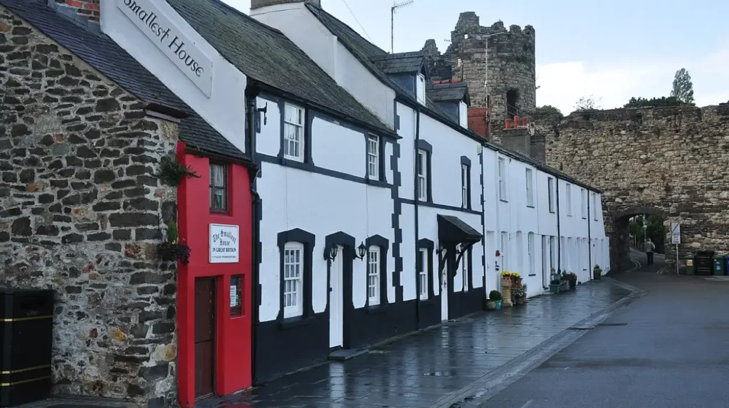 What Is the Smallest House in Conwy North Wales?