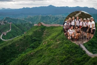Kelly Climbs the Great Wall to Raise Breast Cancer Awareness