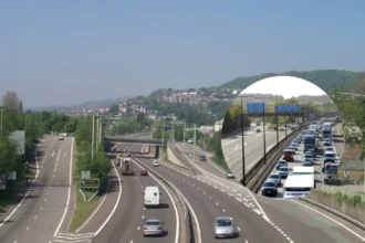 South Wales traffic M4 and A470 rush-hour delays in October 2026