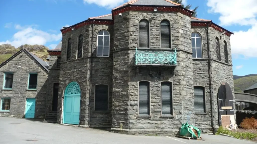 What Makes Wales Blaenau Ffestiniog A Historic Industrial Hub?
