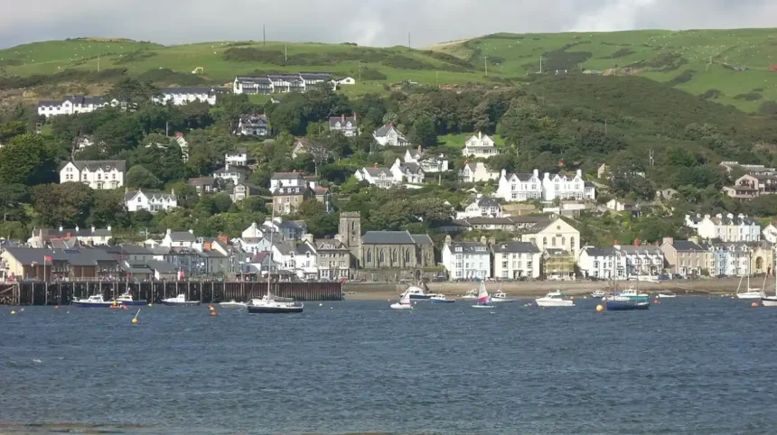 What Is The Penhelig Hotel In Wales And Where Is It Located
