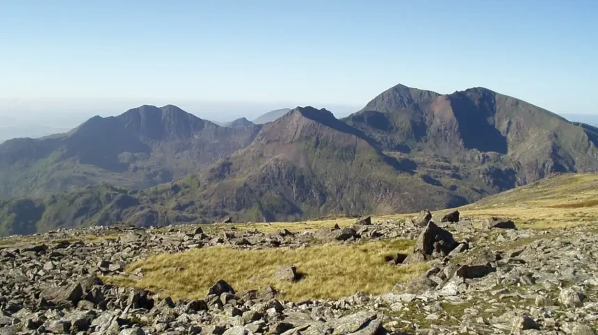 What Is Wales Tallest Mountain Yr Wyddfa