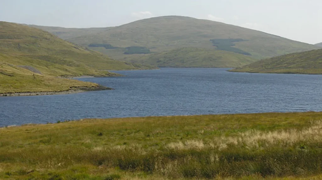 What Is Y Garn North Wales And Why Is It A Prominent Mountain Peak?