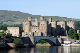 What Is the Smallest House in Conwy North Wales