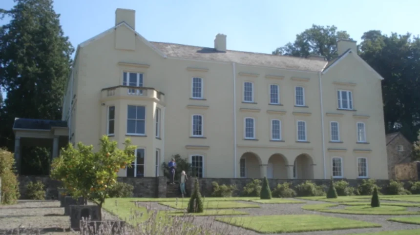 What is Aberglasney Gardens Wales and Why is it Famous