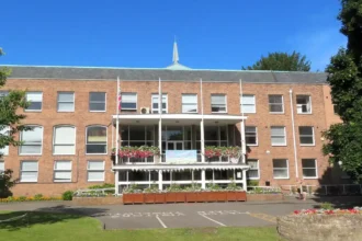 Which Hotels in Llangollen Wales Offer the Best Accommodation Options